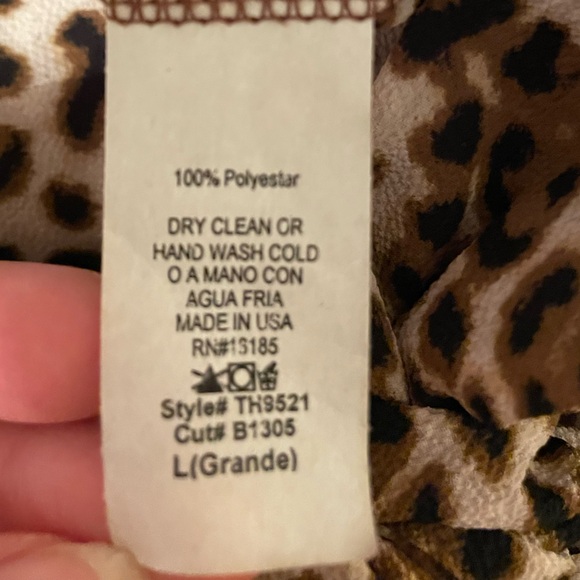 Windsor Leopard Print Long Sleeve - Picture 5 of 6